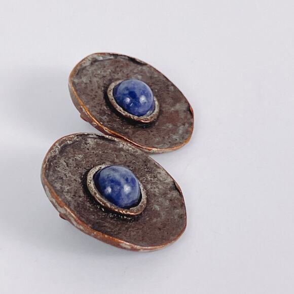 Vintage 70s 80s Modernist Brutalist Textured Copper Blue Quartz Clip On Earrings - Picture 5 of 11